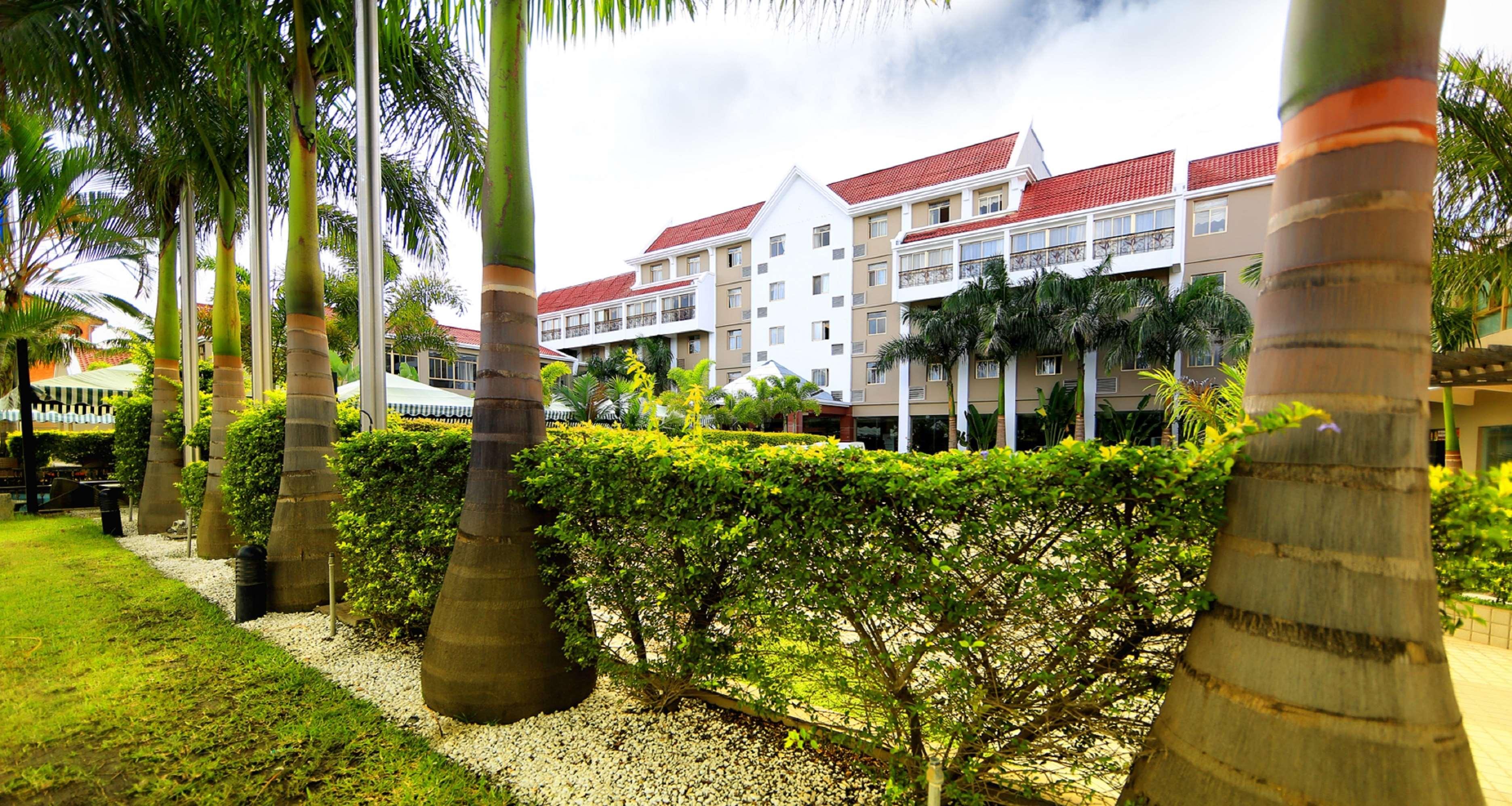 Best Western Plus Paramount Hotel Лусака Екстер'єр фото