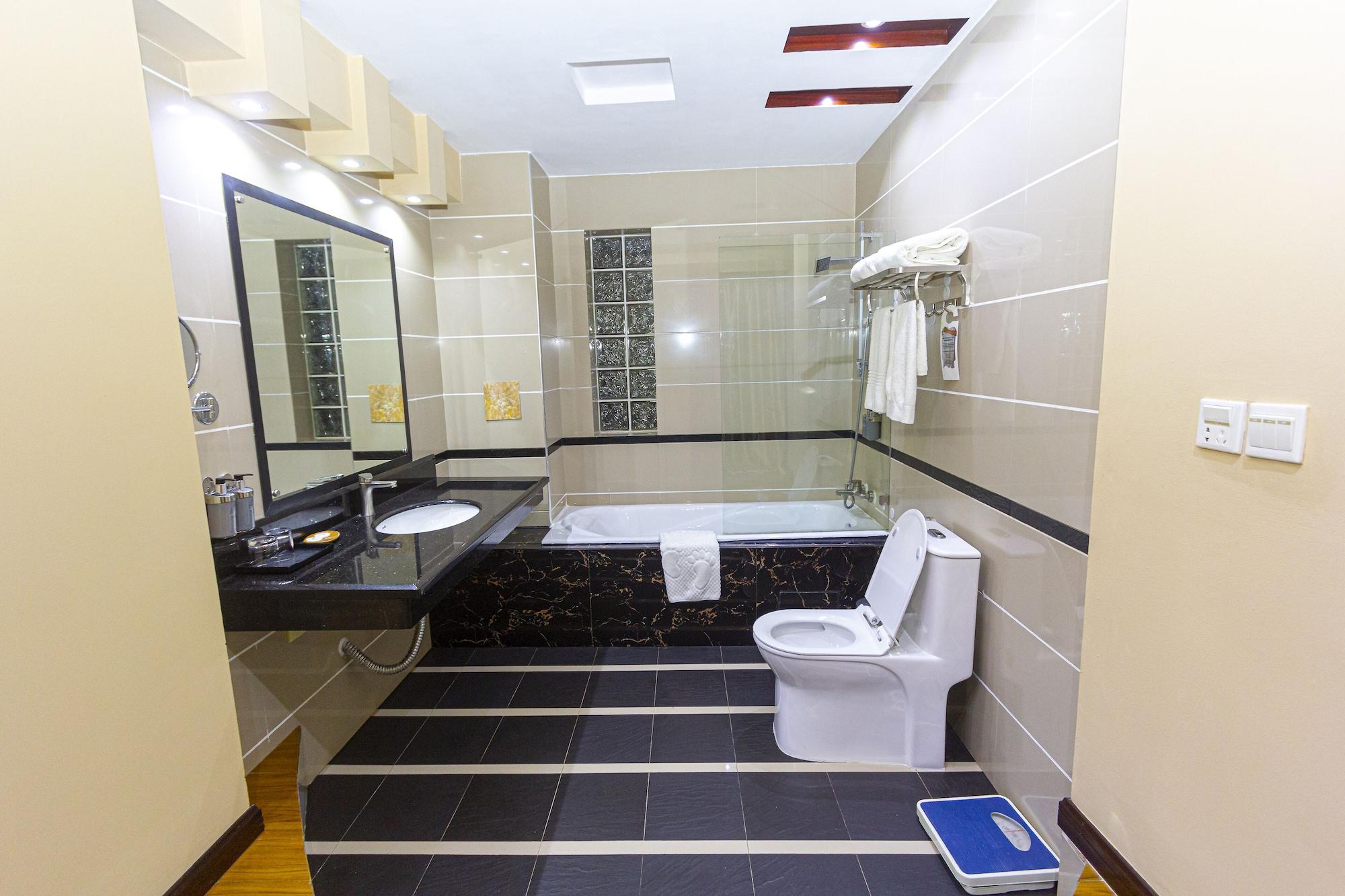 Best Western Plus Paramount Hotel Лусака Екстер'єр фото