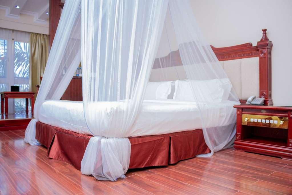 Best Western Plus Paramount Hotel Лусака Номер фото