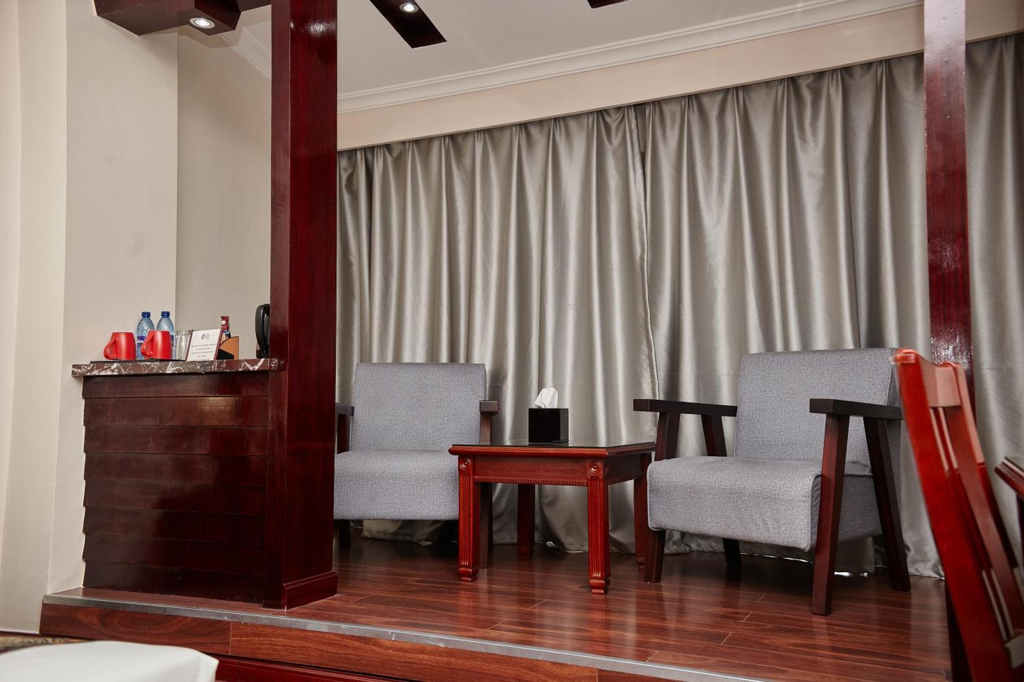 Best Western Plus Paramount Hotel Лусака Екстер'єр фото
