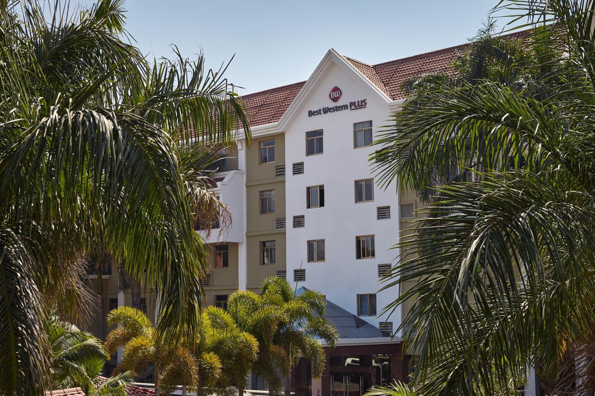 Best Western Plus Paramount Hotel Лусака Екстер'єр фото