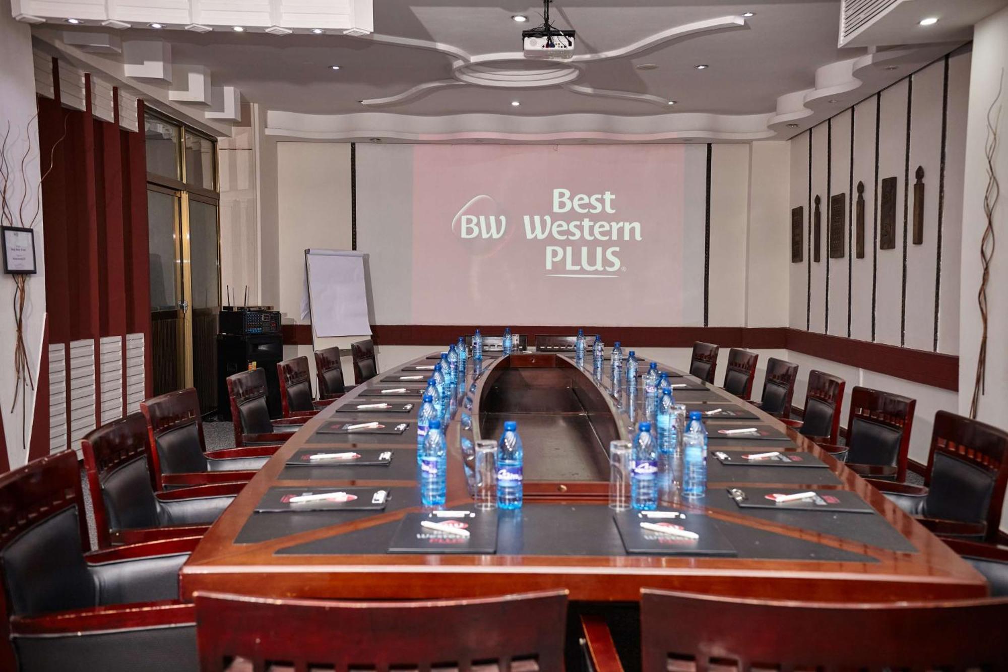 Best Western Plus Paramount Hotel Лусака Екстер'єр фото