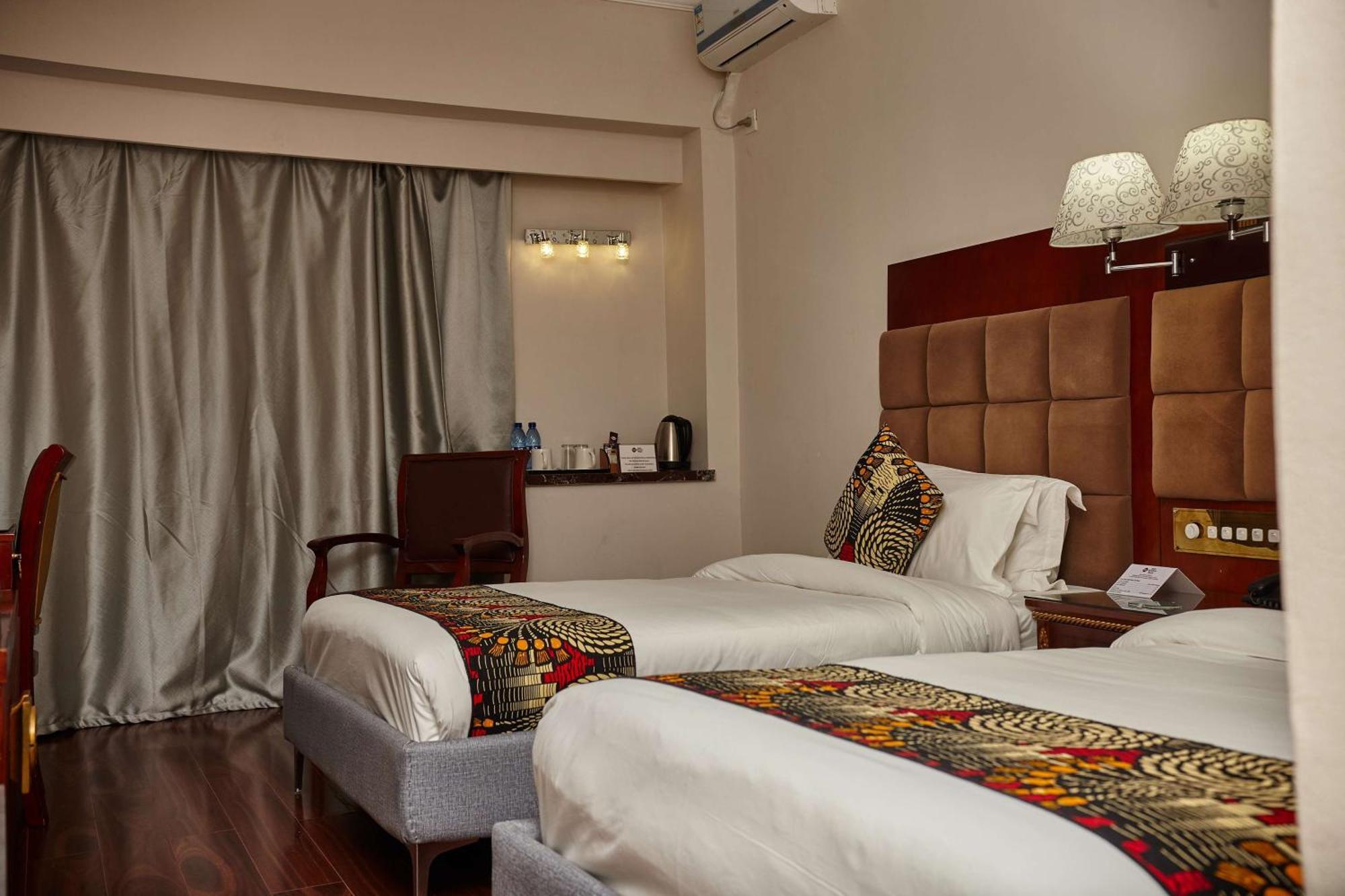 Best Western Plus Paramount Hotel Лусака Екстер'єр фото