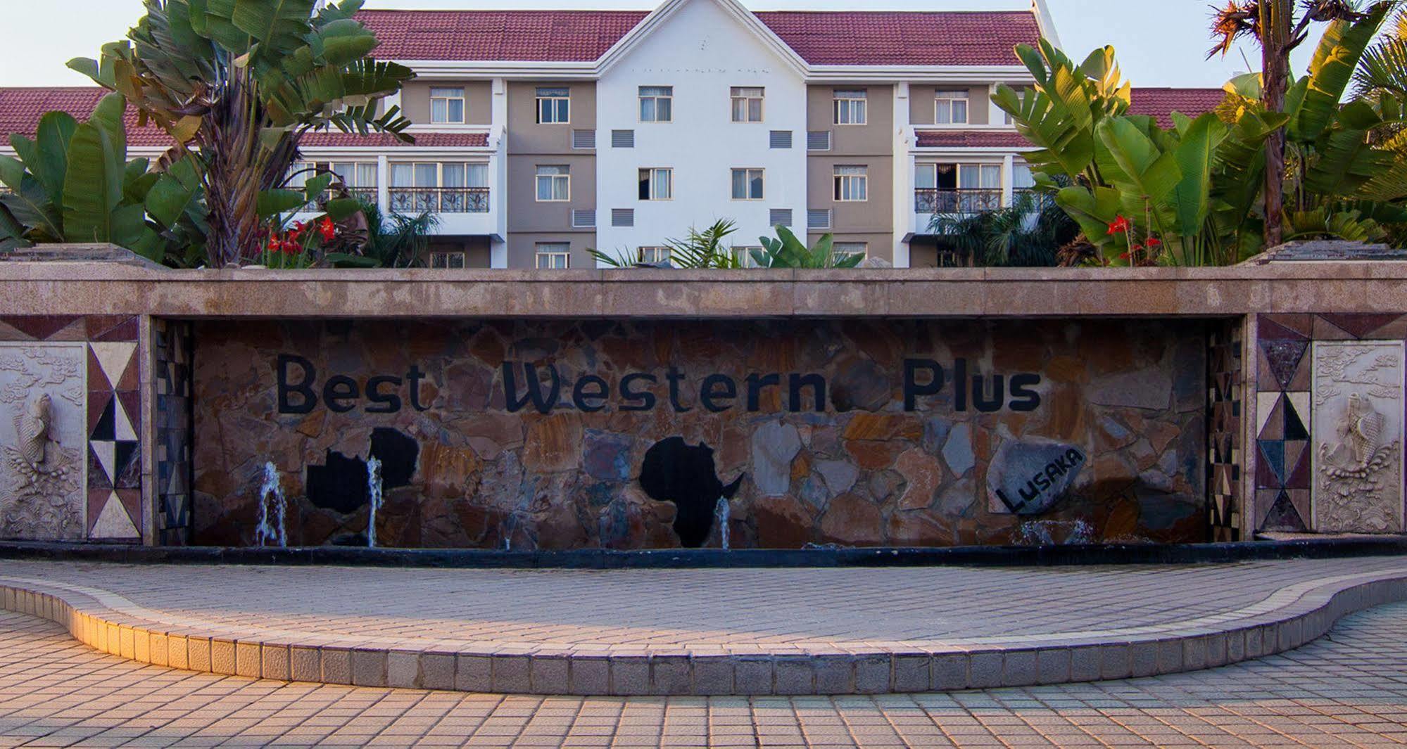 Best Western Plus Paramount Hotel Лусака Екстер'єр фото