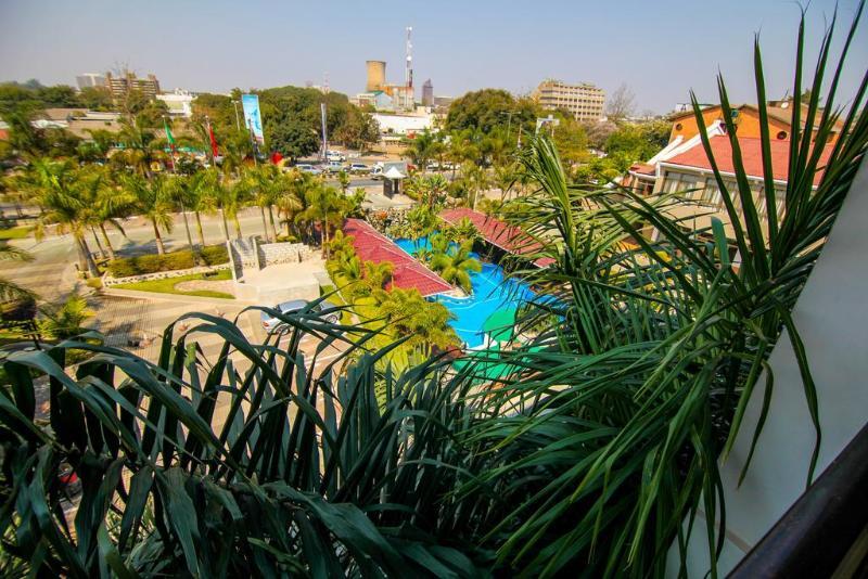 Best Western Plus Paramount Hotel Лусака Екстер'єр фото